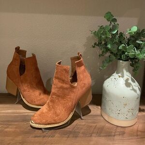 Ankle Booties Low Heel Faux Suede Stacked Boot | Size 5.5